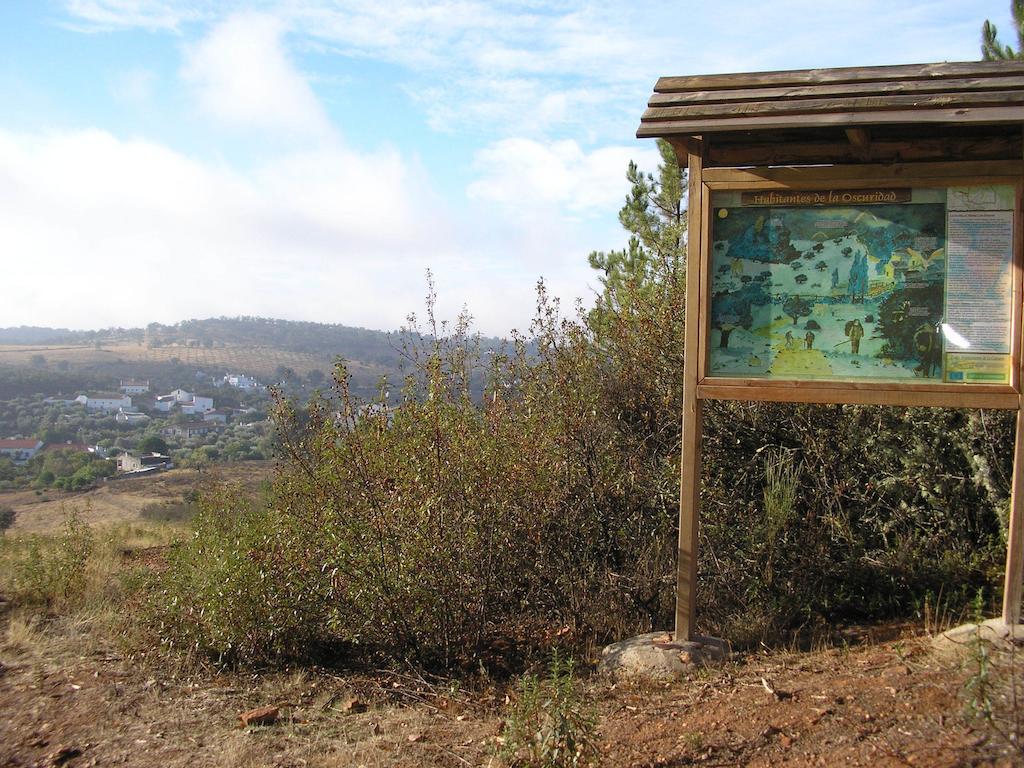 Casa Rural Sierra San Mamede La Codosera Bagian luar foto